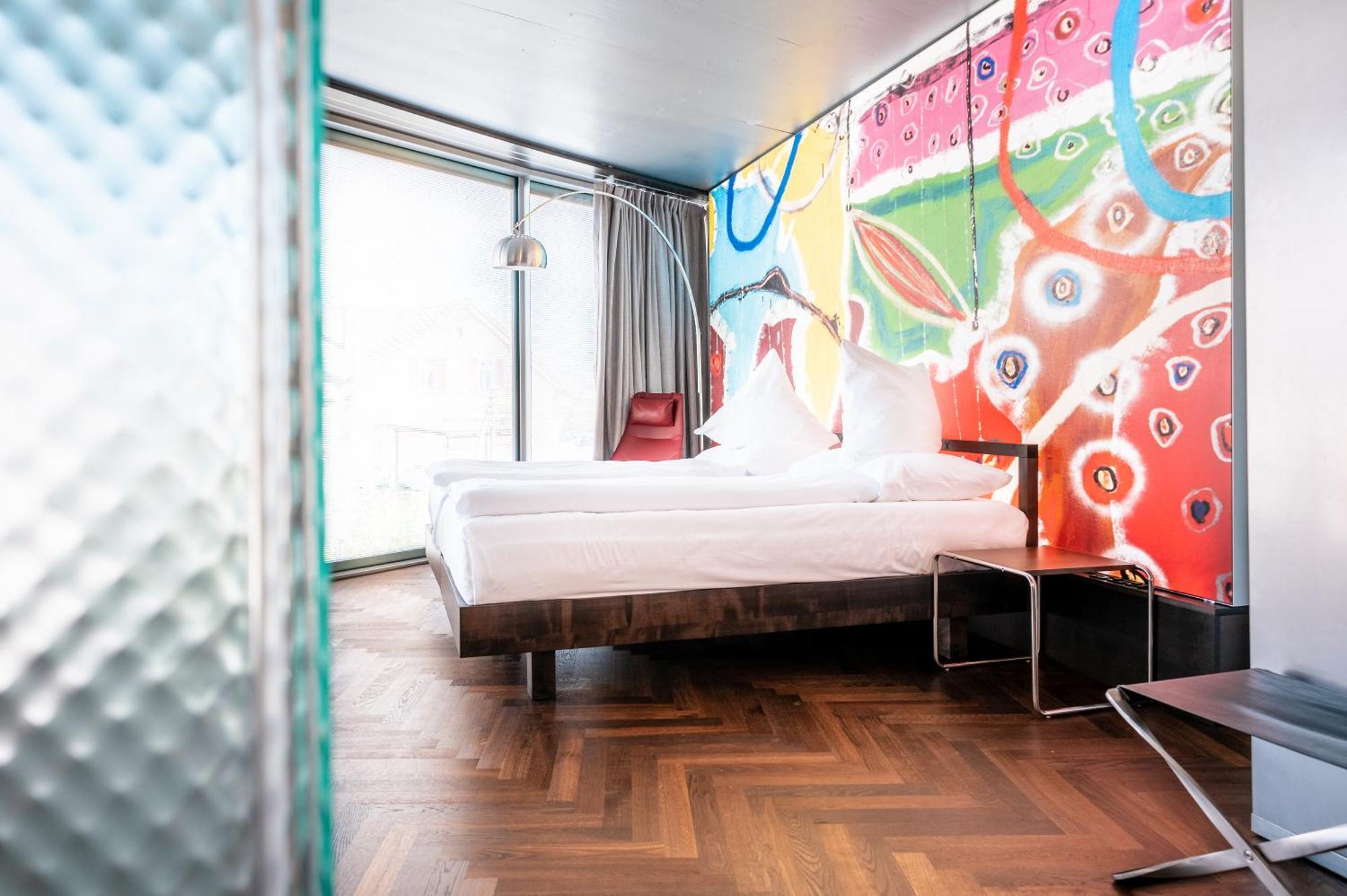 Hirschen Oberkirch - Design Boutique Hotel Room photo